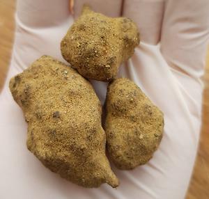 **MOONROCKS**